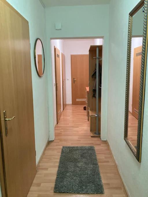 Toll Apartment Am Rhein Netflix Internet 1000 Mbits, Free Parking Duisburg Bagian luar foto
