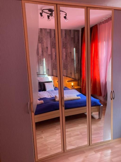 Toll Apartment Am Rhein Netflix Internet 1000 Mbits, Free Parking Duisburg Bagian luar foto